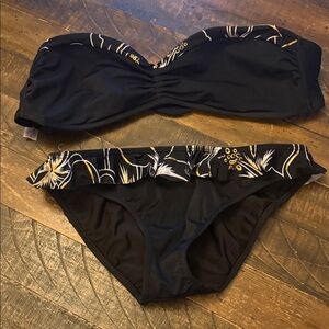 Elegant Black and Gold Women's Bikini Set